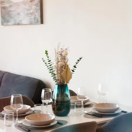 Panoramic Sea View -11th Floor Appartement *